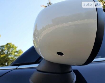 Черный Мини Hatch, объемом двигателя 1.5 л и пробегом 18 тыс. км за 25000 $, фото 1 на Automoto.ua