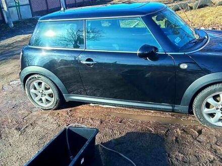 Черный Мини Hatch, объемом двигателя 1.4 л и пробегом 189 тыс. км за 8000 $, фото 1 на Automoto.ua