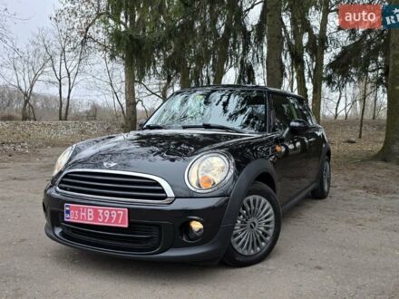 Черный Мини Hatch, объемом двигателя 1.6 л и пробегом 186 тыс. км за 8200 $, фото 1 на Automoto.ua