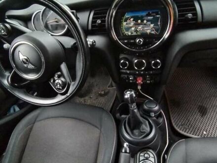 Мини Hatch 2015 в Борисполе на Automoto.ua Черный Мини Hatch, объемом двигателя 1.5 л и пробегом 170 тыс. км за 11000 $, фото 1 на Automoto.ua