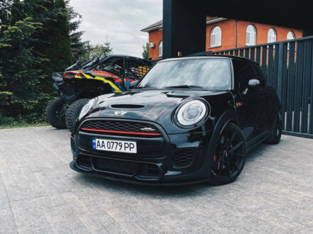 Чорний Міні Hatch, об'ємом двигуна 2 л та пробігом 60 тис. км за 27000 $, фото 1 на Automoto.ua