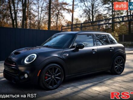 Черный Мини Hatch, объемом двигателя 2 л и пробегом 60 тыс. км за 17000 $, фото 1 на Automoto.ua