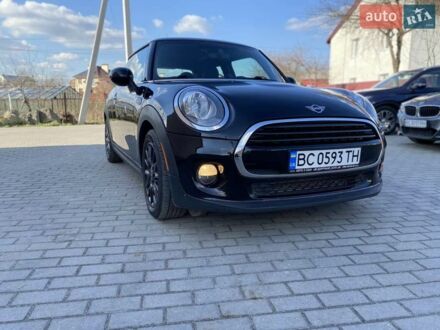 Черный Мини Hatch, объемом двигателя 1.5 л и пробегом 88 тыс. км за 10499 $, фото 1 на Automoto.ua