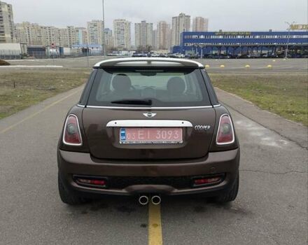 Коричневый Мини Hatch, объемом двигателя 1.6 л и пробегом 177 тыс. км за 8300 $, фото 5 на Automoto.ua