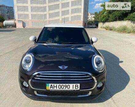 Коричневый Мини Hatch, объемом двигателя 1.5 л и пробегом 33 тыс. км за 13999 $, фото 6 на Automoto.ua