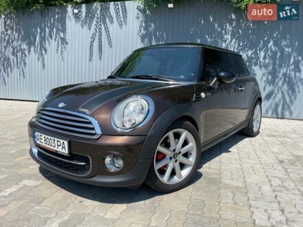 Коричневый Мини Hatch, объемом двигателя 1.6 л и пробегом 294 тыс. км за 8600 $, фото 1 на Automoto.ua