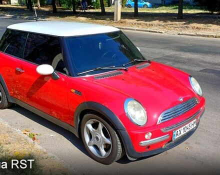 Красный Мини Hatch, объемом двигателя 1.6 л и пробегом 192 тыс. км за 4500 $, фото 1 на Automoto.ua