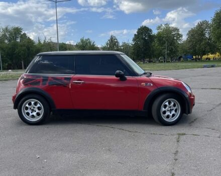 Красный Мини Hatch, объемом двигателя 1.6 л и пробегом 193 тыс. км за 4000 $, фото 3 на Automoto.ua