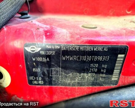 Красный Мини Hatch, объемом двигателя 1.6 л и пробегом 167 тыс. км за 5600 $, фото 13 на Automoto.ua