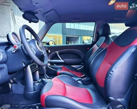 Красный Мини Hatch, объемом двигателя 1.6 л и пробегом 199 тыс. км за 5100 $, фото 23 на Automoto.ua