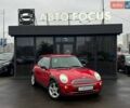 Красный Мини Hatch, объемом двигателя 1.6 л и пробегом 193 тыс. км за 5290 $, фото 1 на Automoto.ua