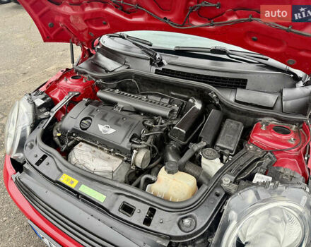 Красный Мини Hatch, объемом двигателя 1.6 л и пробегом 133 тыс. км за 6300 $, фото 23 на Automoto.ua