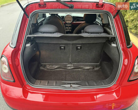 Красный Мини Hatch, объемом двигателя 1.6 л и пробегом 133 тыс. км за 6300 $, фото 9 на Automoto.ua