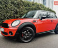 Красный Мини Hatch, объемом двигателя 1.6 л и пробегом 133 тыс. км за 6300 $, фото 1 на Automoto.ua