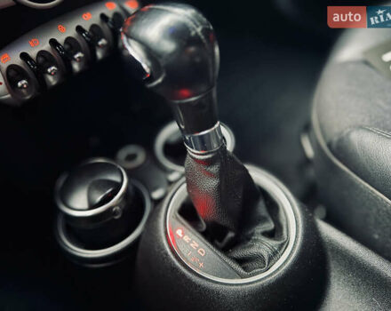 Красный Мини Hatch, объемом двигателя 1.6 л и пробегом 133 тыс. км за 6300 $, фото 15 на Automoto.ua