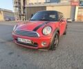 Красный Мини Hatch, объемом двигателя 1.56 л и пробегом 250 тыс. км за 6800 $, фото 1 на Automoto.ua