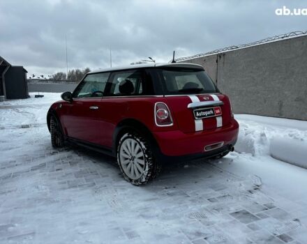 Красный Мини Hatch, объемом двигателя 1.6 л и пробегом 159 тыс. км за 7990 $, фото 2 на Automoto.ua