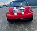Красный Мини Hatch, объемом двигателя 1.6 л и пробегом 153 тыс. км за 7700 $, фото 5 на Automoto.ua
