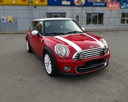 Красный Мини Hatch, объемом двигателя 1.6 л и пробегом 154 тыс. км за 7800 $, фото 5 на Automoto.ua