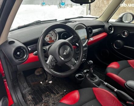 Красный Мини Hatch, объемом двигателя 1.6 л и пробегом 159 тыс. км за 7990 $, фото 13 на Automoto.ua