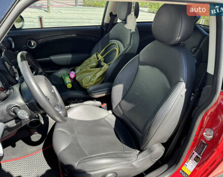 Червоний Міні Hatch, об'ємом двигуна 1.6 л та пробігом 191 тис. км за 7250 $, фото 19 на Automoto.ua