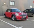 Красный Мини Hatch, объемом двигателя 1.6 л и пробегом 180 тыс. км за 7300 $, фото 1 на Automoto.ua