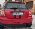Червоний Міні Hatch, об'ємом двигуна 1.6 л та пробігом 205 тис. км за 7999 $, фото 2 на Automoto.ua