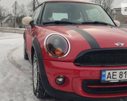 Красный Мини Hatch, объемом двигателя 1.6 л и пробегом 205 тыс. км за 8199 $, фото 4 на Automoto.ua