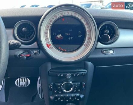 Мини Hatch 2013 в Львове на Automoto.ua Красный Мини Hatch, объемом двигателя 1.6 л и пробегом 55 тыс. км за 9490 $, фото 22 на Automoto.ua