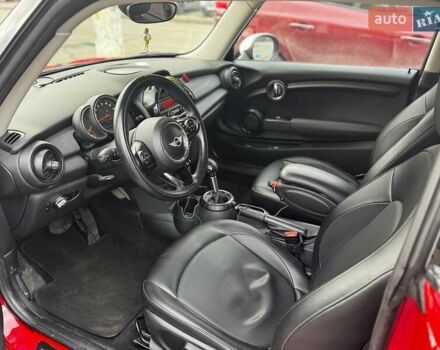 Красный Мини Hatch, объемом двигателя 1.5 л и пробегом 123 тыс. км за 10500 $, фото 6 на Automoto.ua