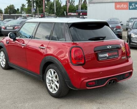 Красный Мини Hatch, объемом двигателя 2 л и пробегом 130 тыс. км за 10990 $, фото 5 на Automoto.ua