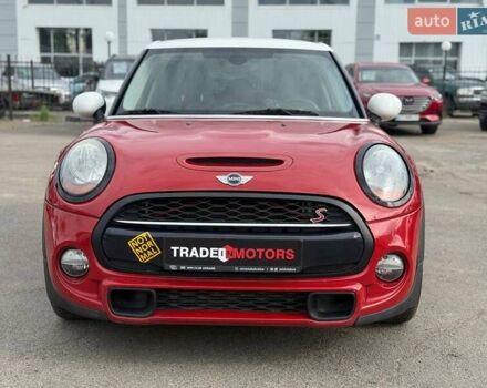 Красный Мини Hatch, объемом двигателя 2 л и пробегом 130 тыс. км за 10990 $, фото 2 на Automoto.ua