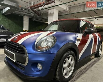 Красный Мини Hatch, объемом двигателя 1.2 л и пробегом 87 тыс. км за 7900 $, фото 4 на Automoto.ua
