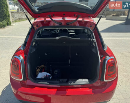 Червоний Міні Hatch, об'ємом двигуна 1.5 л та пробігом 70 тис. км за 11000 $, фото 7 на Automoto.ua