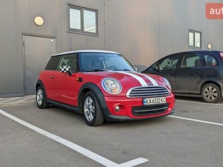 Червоний Міні Hatch, об'ємом двигуна 1.6 л та пробігом 180 тис. км за 7700 $, фото 1 на Automoto.ua
