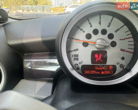 Мини Hatch, объемом двигателя 1.6 л и пробегом 244 тыс. км за 8500 $, фото 1 на Automoto.ua