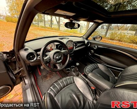 Міні Hatch, об'ємом двигуна 1.6 л та пробігом 119 тис. км за 6700 $, фото 7 на Automoto.ua