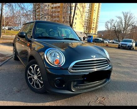 Мини Hatch, объемом двигателя 16 л и пробегом 214 тыс. км за 6300 $, фото 2 на Automoto.ua