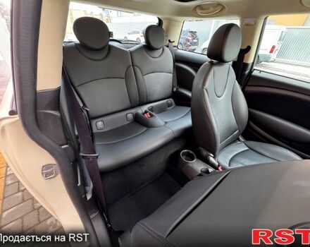 Мини Hatch, объемом двигателя 1.6 л и пробегом 83 тыс. км за 9500 $, фото 4 на Automoto.ua