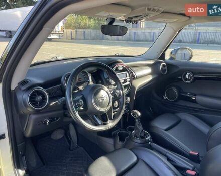 Мини Hatch, объемом двигателя 2 л и пробегом 171 тыс. км за 11200 $, фото 11 на Automoto.ua