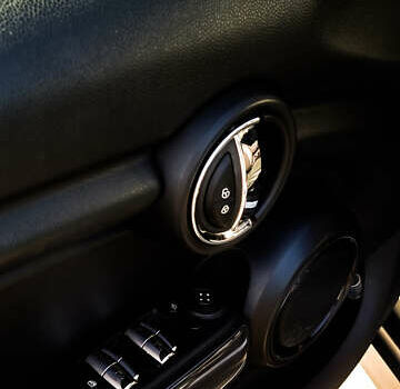 Мини Hatch, объемом двигателя 1.5 л и пробегом 150 тыс. км за 12500 $, фото 12 на Automoto.ua