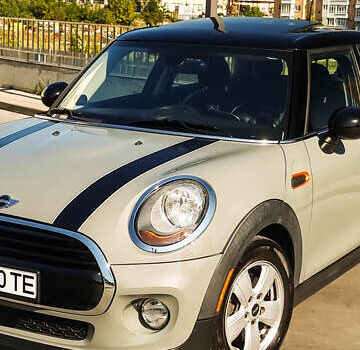 Мини Hatch, объемом двигателя 1.5 л и пробегом 150 тыс. км за 12500 $, фото 24 на Automoto.ua