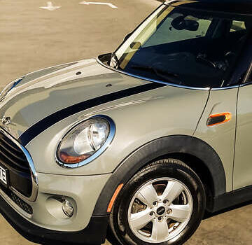 Мини Hatch, объемом двигателя 1.5 л и пробегом 150 тыс. км за 12500 $, фото 1 на Automoto.ua