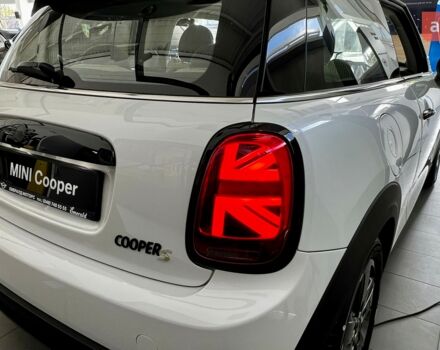 купити нове авто Міні Hatch 2023 року від офіційного дилера Емералд Моторс Міні фото