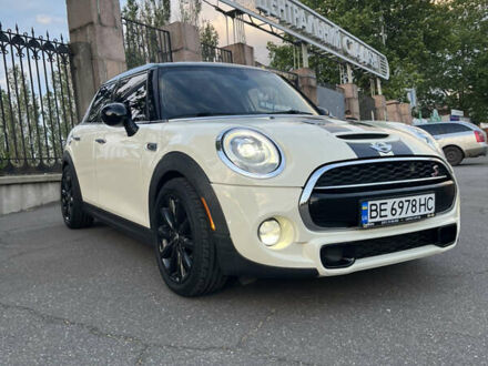 Міні Hatch, об'ємом двигуна 2 л та пробігом 102 тис. км за 13950 $, фото 1 на Automoto.ua