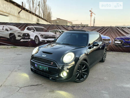 Міні Hatch, об'ємом двигуна 2 л та пробігом 112 тис. км за 13900 $, фото 1 на Automoto.ua