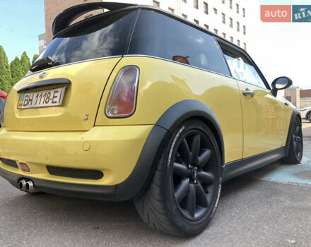 Желтый Мини Hatch, объемом двигателя 1.6 л и пробегом 150 тыс. км за 9200 $, фото 8 на Automoto.ua