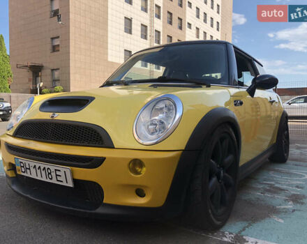 Желтый Мини Hatch, объемом двигателя 1.6 л и пробегом 150 тыс. км за 9200 $, фото 7 на Automoto.ua