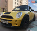 Желтый Мини Hatch, объемом двигателя 1.6 л и пробегом 150 тыс. км за 9200 $, фото 7 на Automoto.ua
