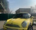 Желтый Мини Hatch, объемом двигателя 1.6 л и пробегом 200 тыс. км за 6200 $, фото 1 на Automoto.ua